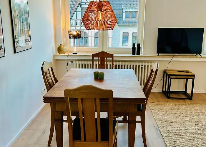 Feelslikehome - Wunderschoene Und Zentrale Wohnung Mit Balkon&Parkplatz