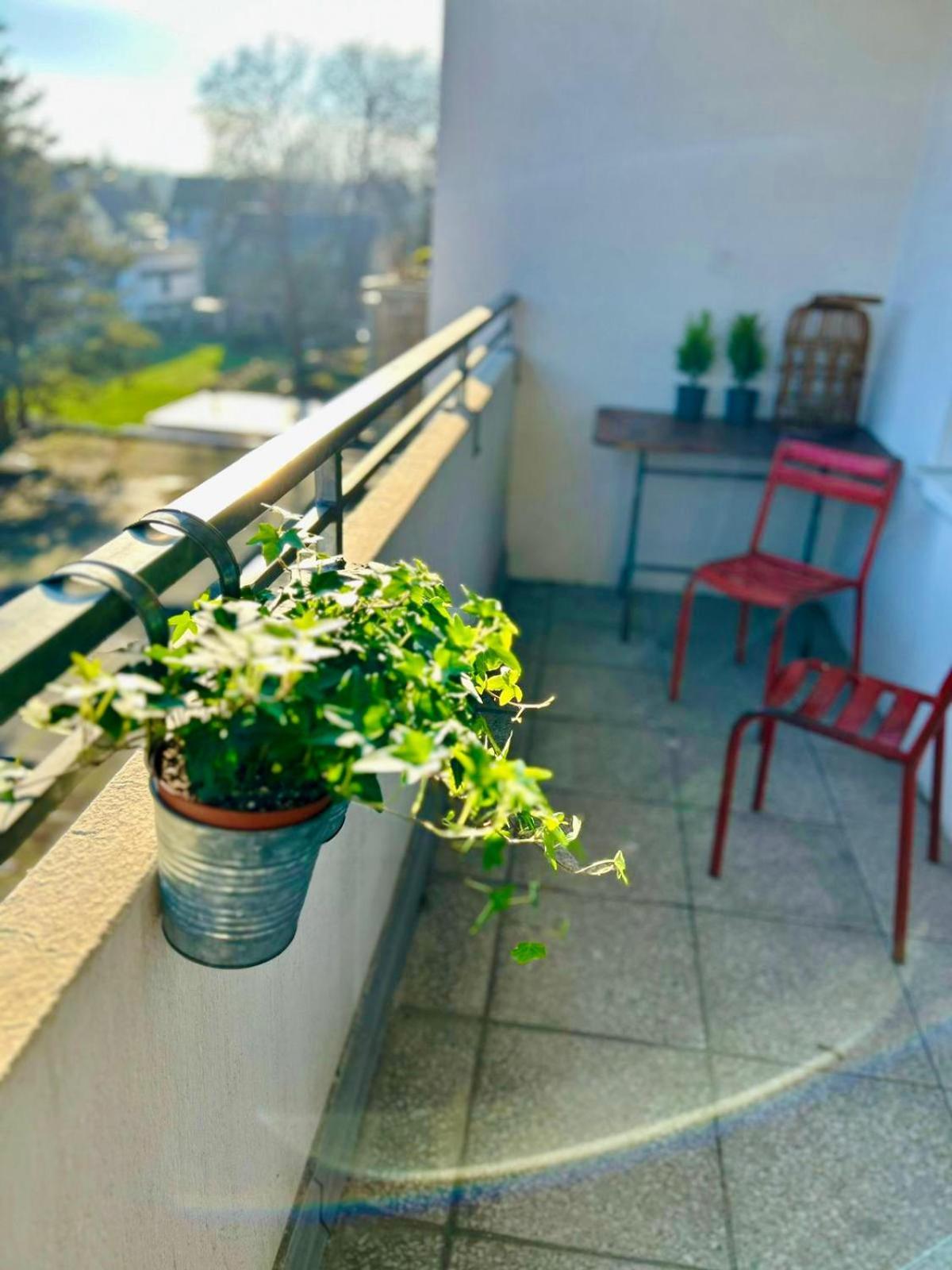 Feelslikehome - Wunderschoene Und Zentrale Mit Balkon&parkplatz Bochum