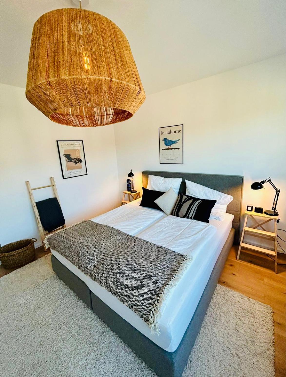 Feelslikehome - Wunderschoene Und Zentrale Mit Balkon&parkplatz Apartment Bochum